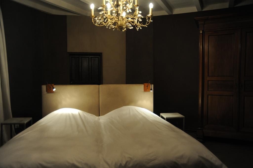 Chateau De Lerse Bed and Breakfast Perignac  Habitación foto