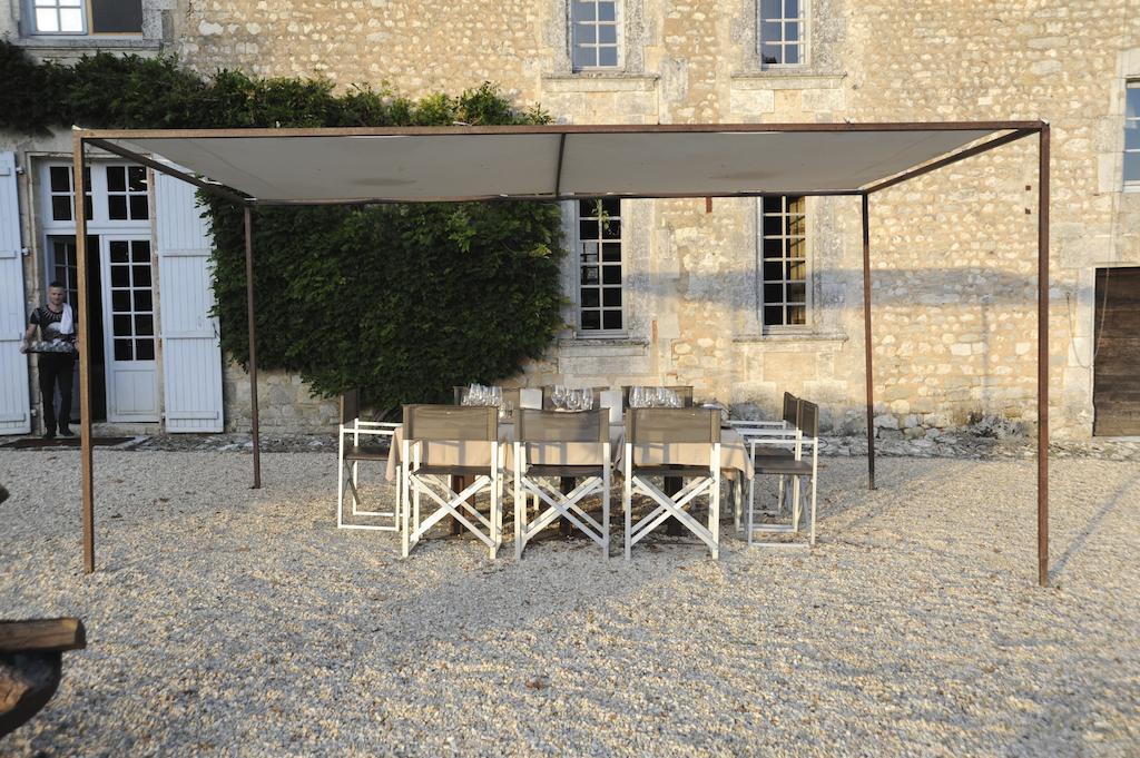 Chateau De Lerse Bed and Breakfast Perignac  Exterior foto