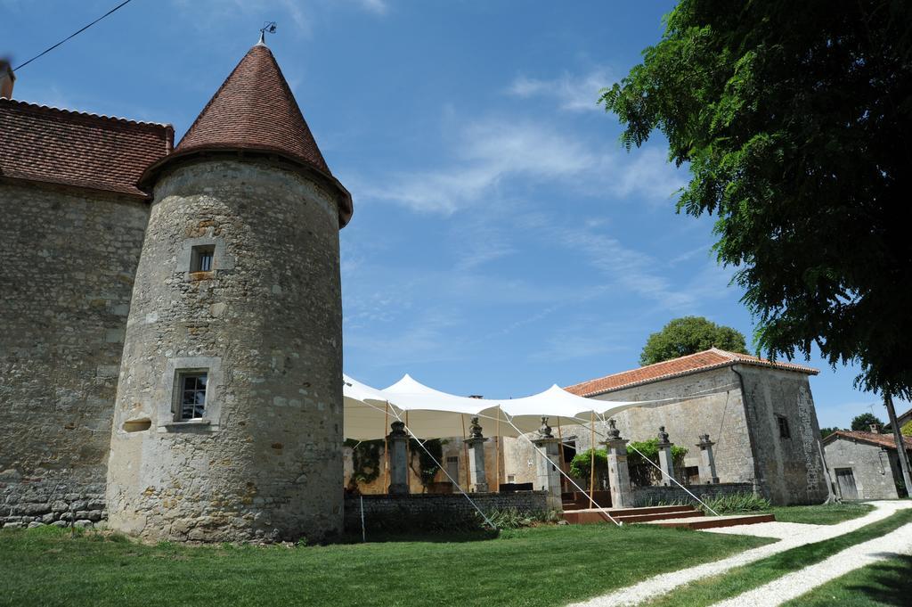 Chateau De Lerse Bed and Breakfast Perignac  Exterior foto